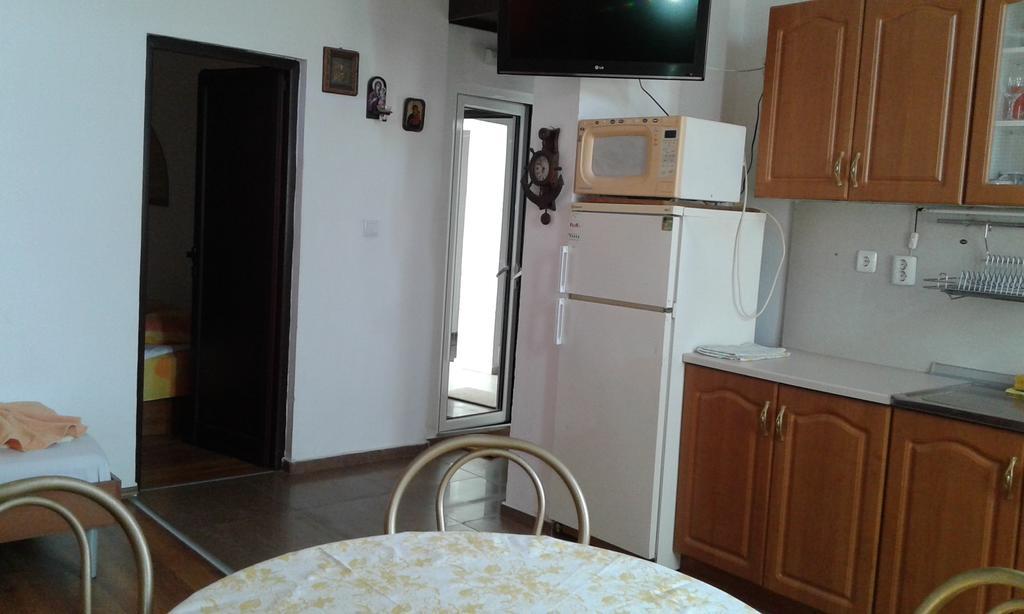 Zora Guest House Primorsko Luaran gambar