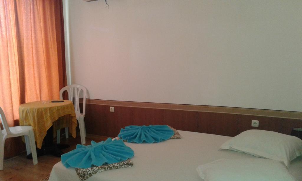 Zora Guest House Primorsko Bilik gambar