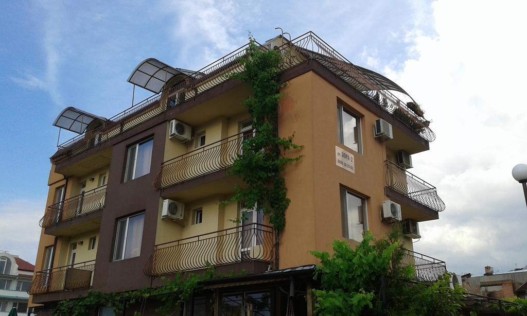 Zora Guest House Primorsko Bilik gambar
