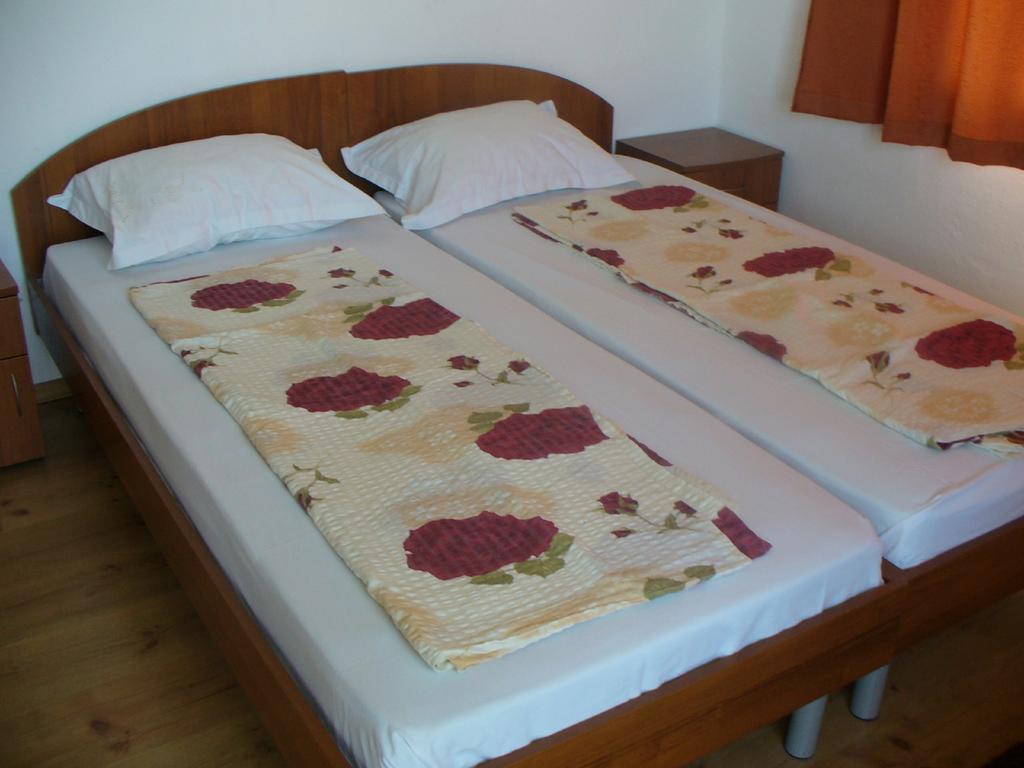 Zora Guest House Primorsko Luaran gambar