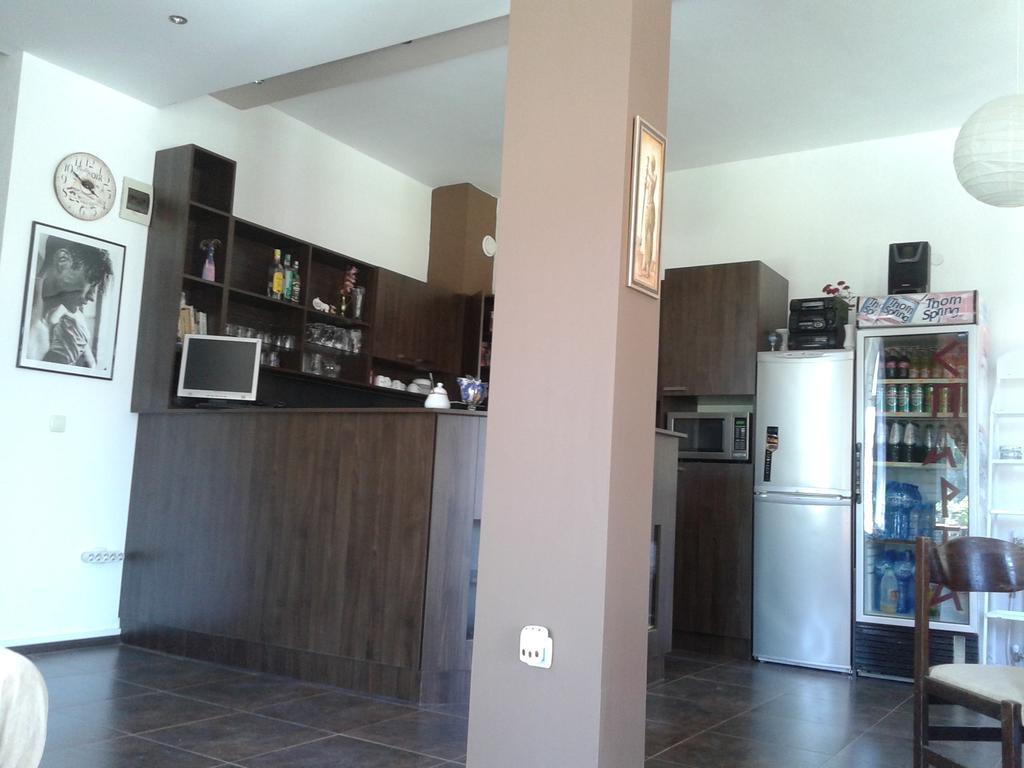 Zora Guest House Primorsko Luaran gambar